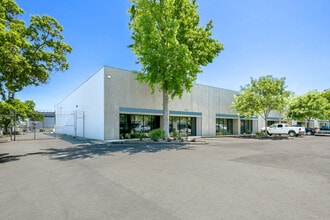 1431 N Market Blvd, Sacramento, CA for lease Building Photo- Image 1 of 3