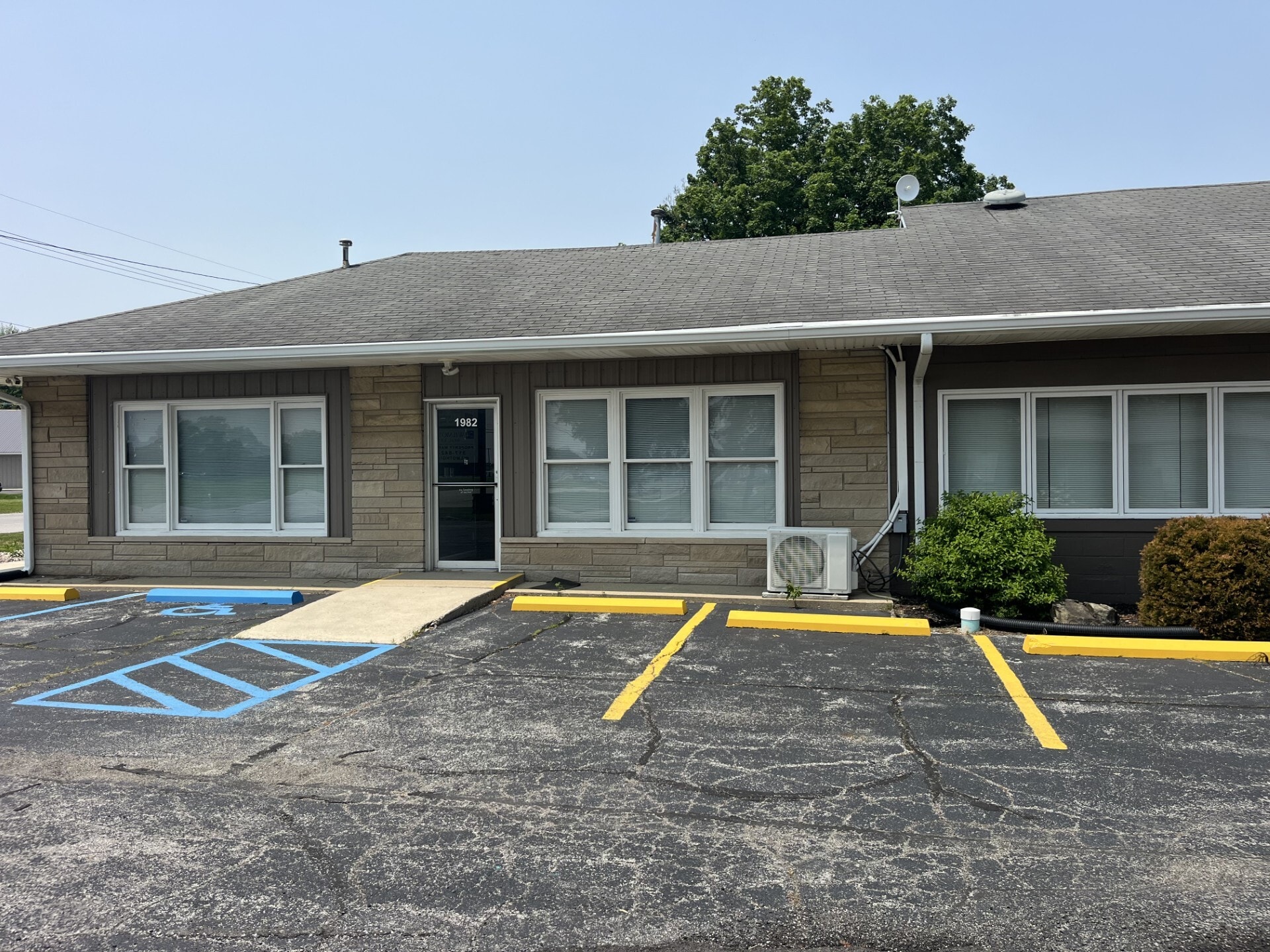 1984 Indianapolis Rd, Crawfordsville, IN for lease Building Photo- Image 1 of 8