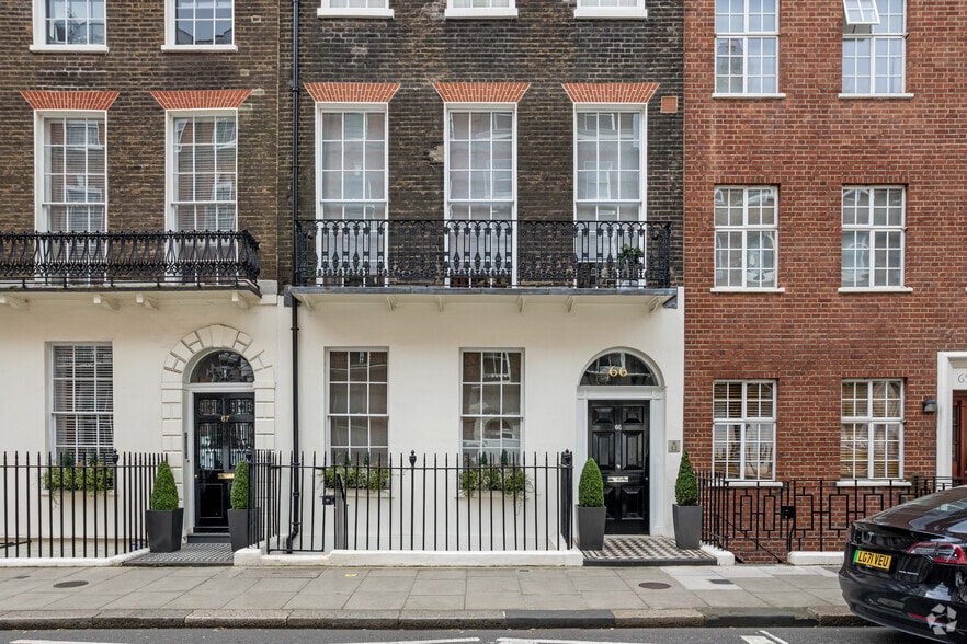 67 Upper Berkeley St, London for lease - Building Photo - Image 2 of 5