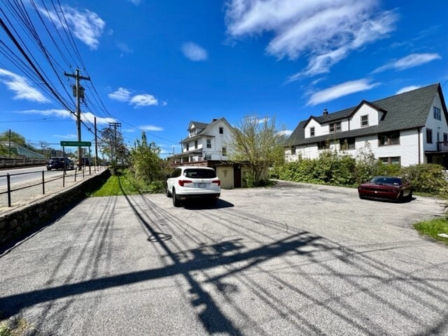 578 Tarrytown Rd, White Plains, NY à louer - Photo du bâtiment - Image 2 de 4