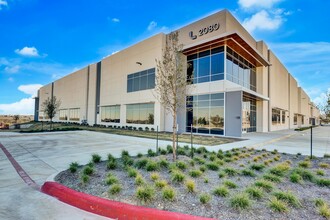 AW Grimes Blvd, Round Rock, TX for lease Building Photo- Image 2 of 14