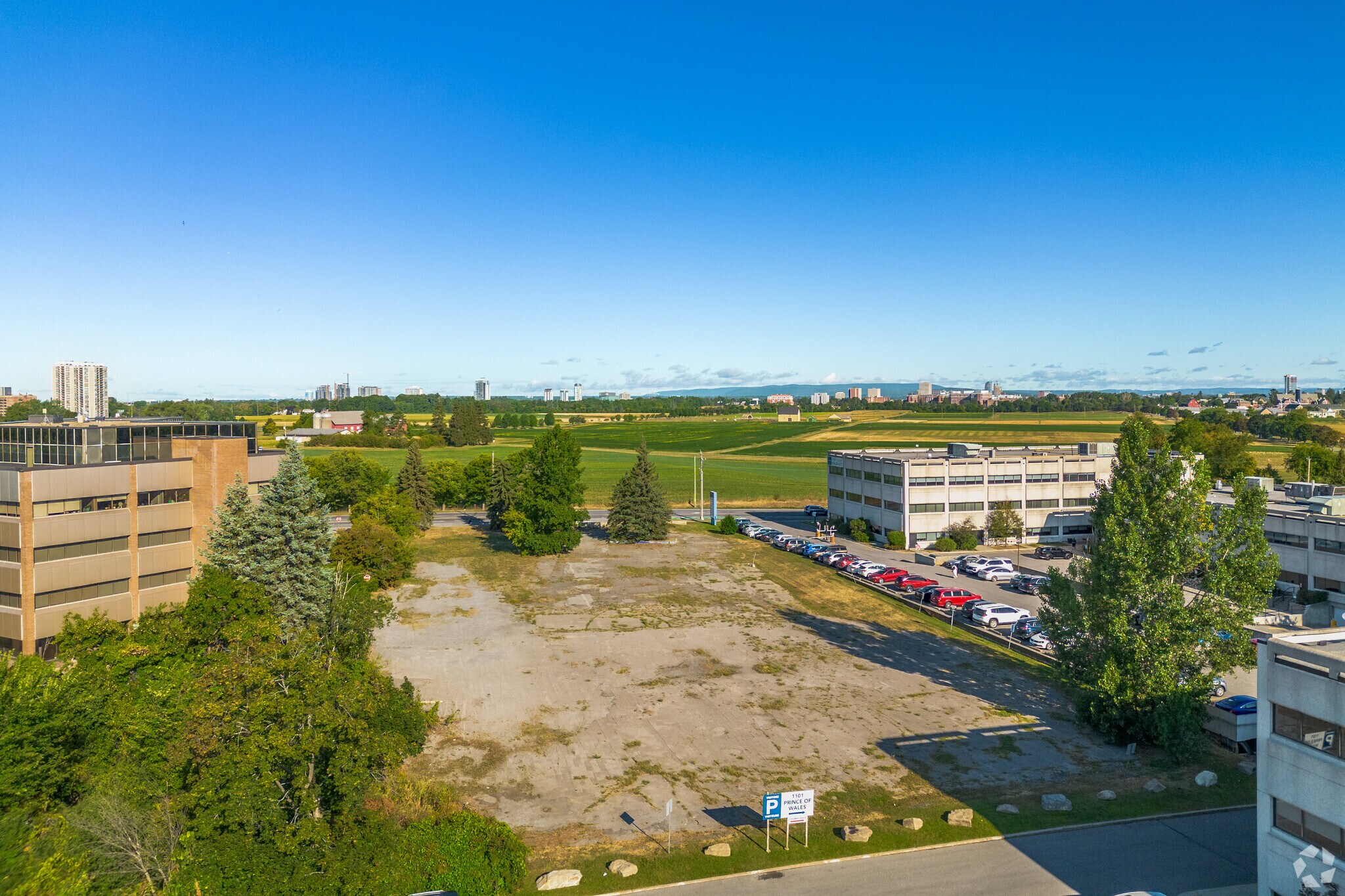 1107 Prince Of Wales Dr, Ottawa, ON for sale Primary Photo- Image 1 of 3