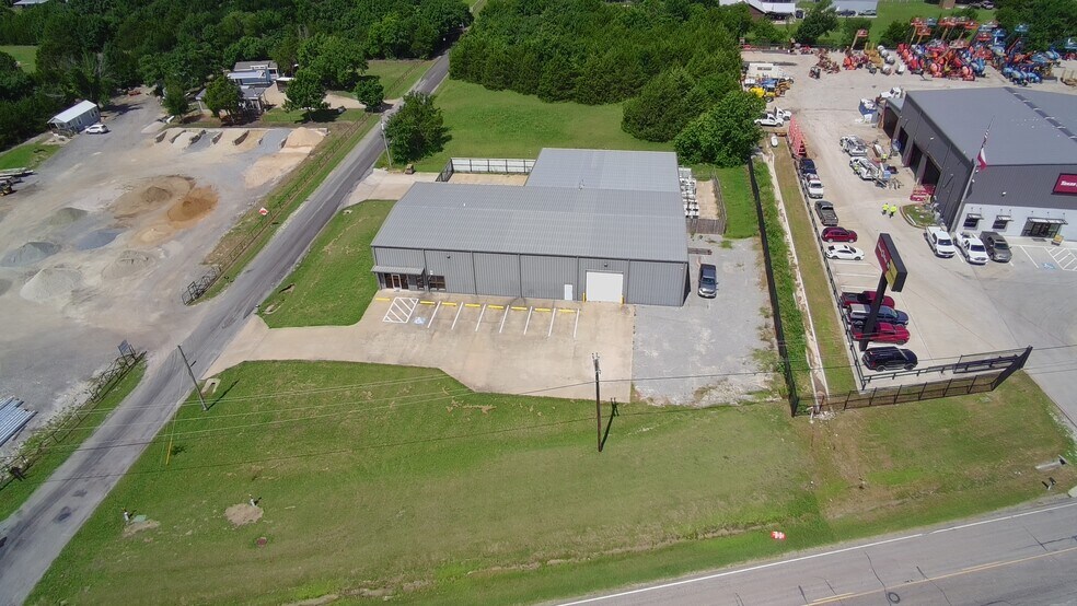 14555 Hwy 75, Van Alstyne, TX à louer - Photo principale - Image 1 de 17