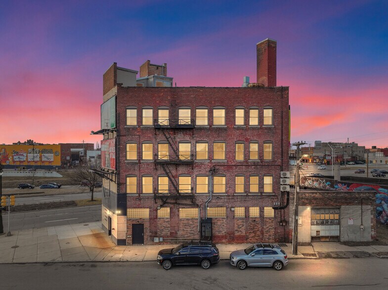 1528 Gratiot Ave, Detroit, MI à vendre - Photo du bâtiment - Image 2 de 31