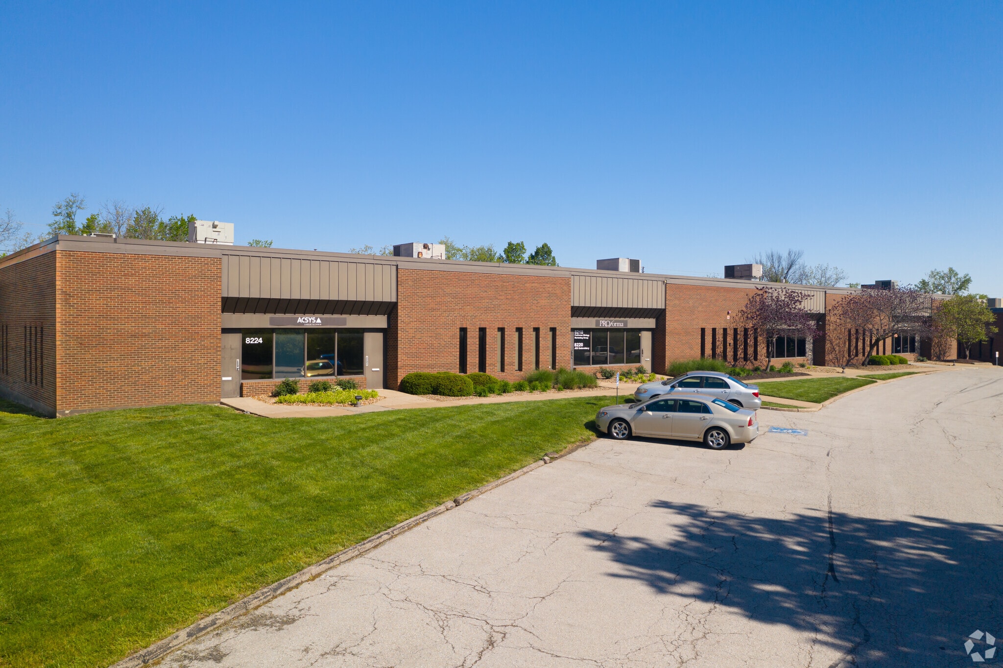 8210-8224 Nieman Rd, Lenexa, KS for sale Primary Photo- Image 1 of 4