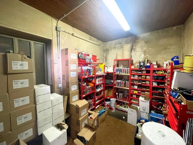 Flex in Sartrouville for lease - Interior Photo - Image 3 of 7