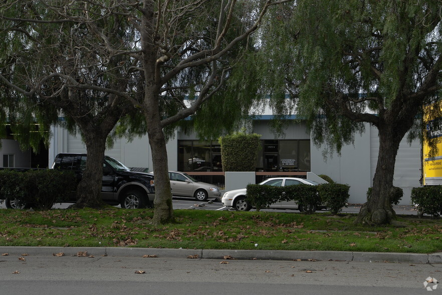 25023-25025 Viking St, Hayward, CA for lease - Building Photo - Image 3 of 4