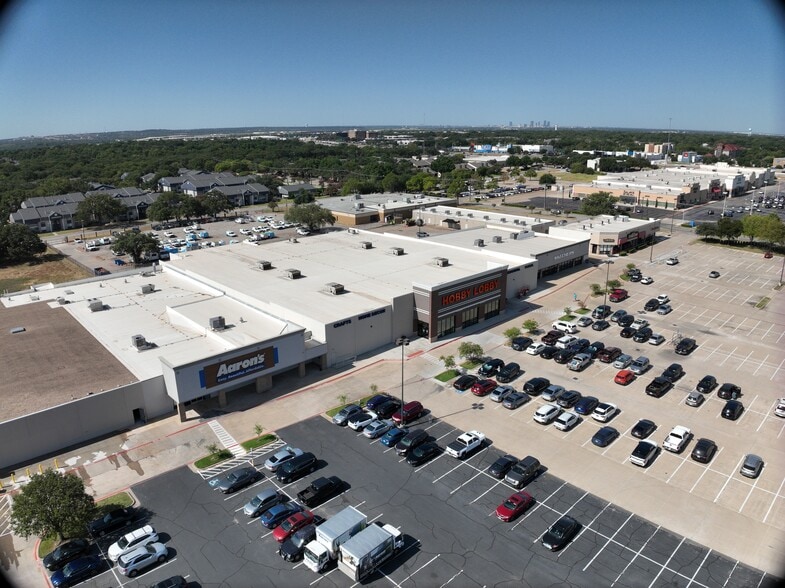 REO Sale | Cash-Flowing Retail Center portfolio of 4 properties for sale on LoopNet.ca - Matterport Community - Image 3 of 21