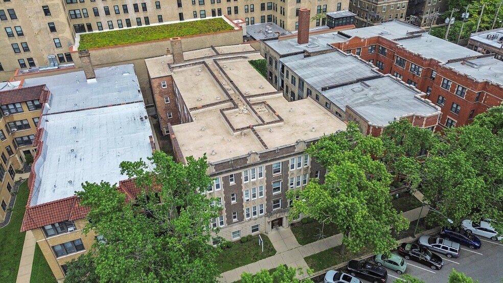 5465 S Everett Ave, Chicago, IL à vendre - Photo du bâtiment - Image 3 de 9