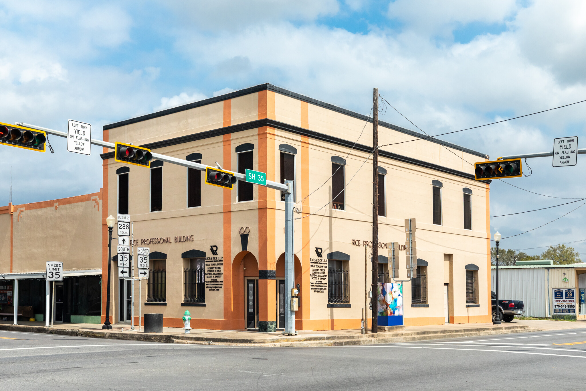 100 N Velasco St, Angleton, TX for sale Building Photo- Image 1 of 1