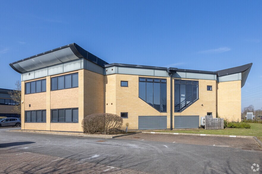 Colmworth Business Park, Eaton Socon for sale - Primary Photo - Image 1 of 2