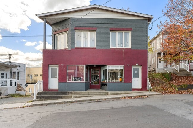 More details for 24 26 Rue Crt, Coaticook, QC - Office for Sale