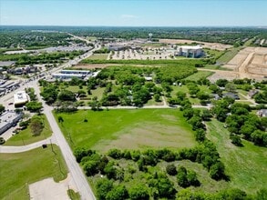 Russell Ln, Mansfield, TX - Aérien  Vue de la carte - Image1