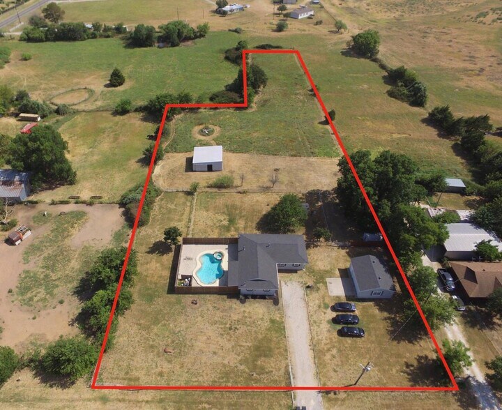7301 Fishtrap Rd, Cross Roads, TX à vendre - Photo du bâtiment - Image 2 de 4