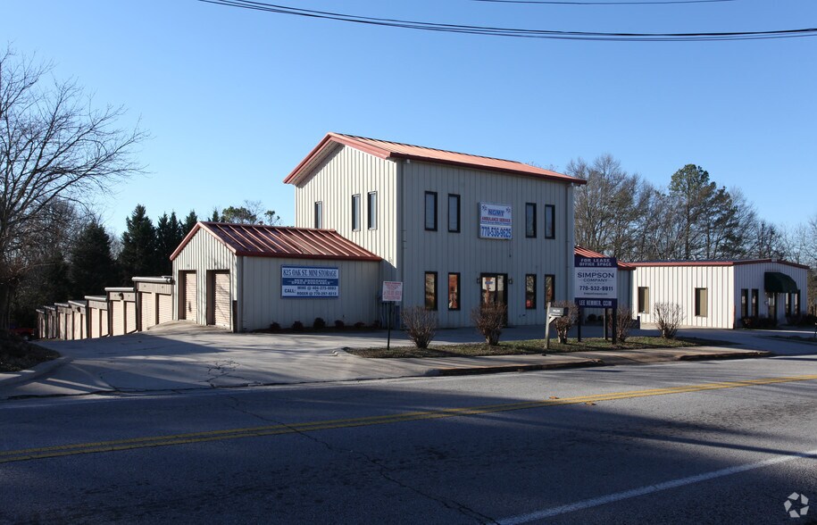 825 NW Oak St, Gainesville, GA for lease - Primary Photo - Image 1 of 4