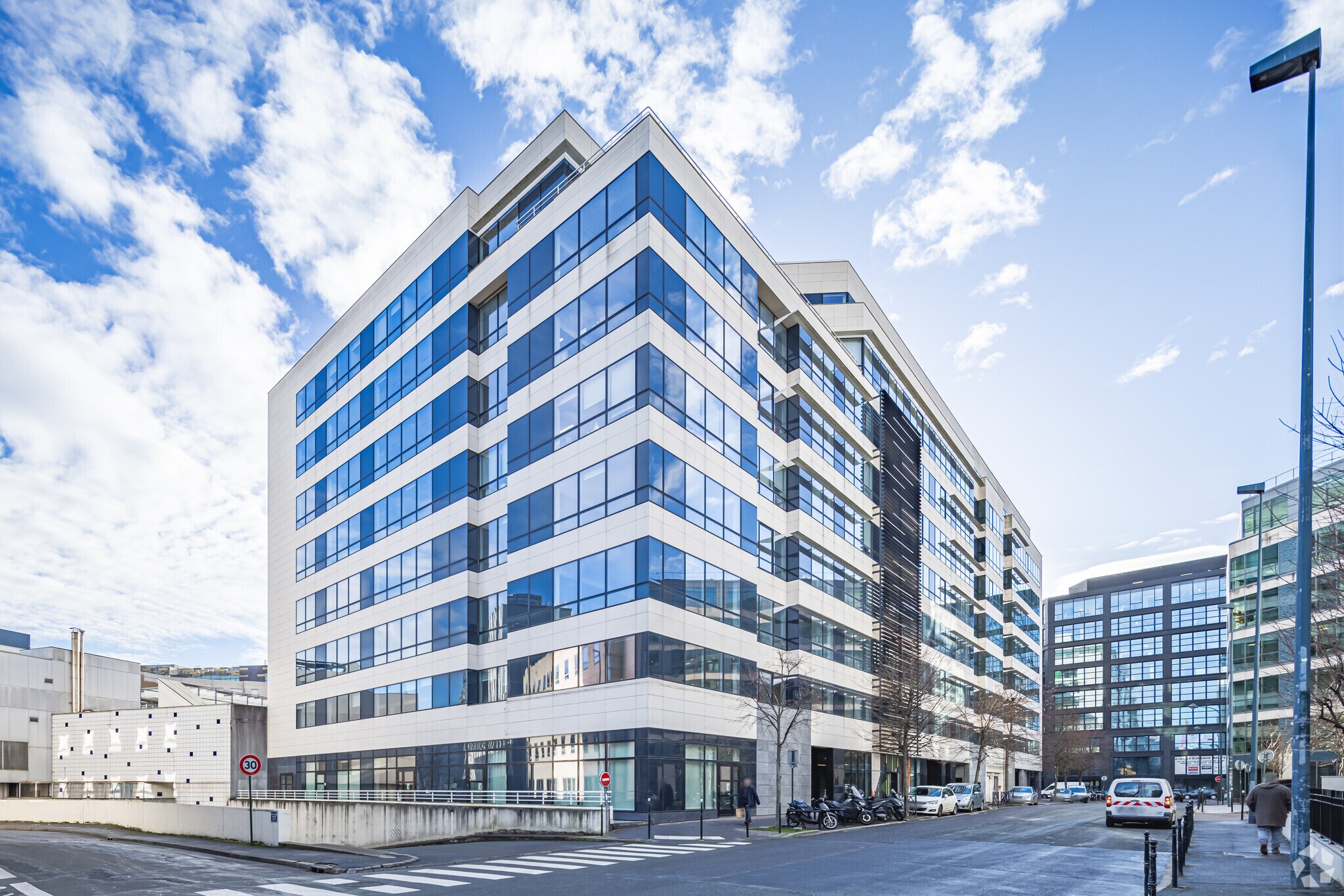 4 Rue Mozart, Clichy à louer Photo du bâtiment- Image 1 de 18