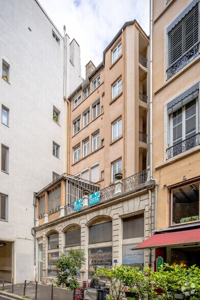 Multifamily in Lyon for sale - Building Photo - Image 2 of 3