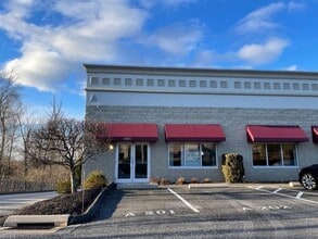 100 Corporate Dr, Trumbull, CT for lease Building Photo- Image 1 of 1