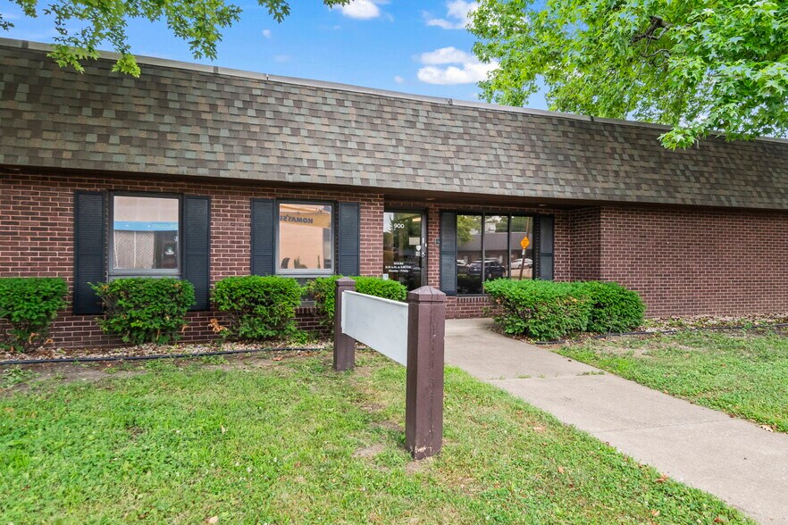 900 S Spring St, Springfield, IL à louer - Photo du bâtiment - Image 1 de 17