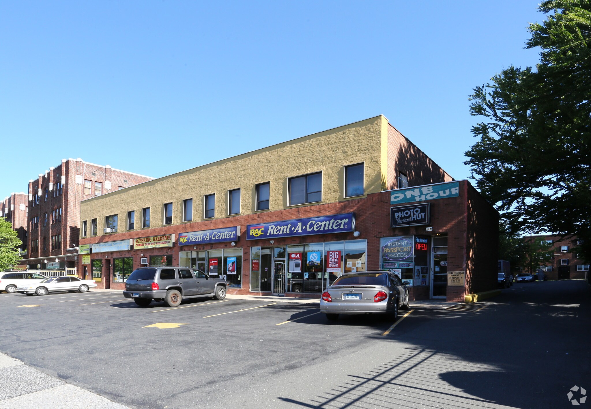 240-248 Farmington Ave, Hartford, CT for lease Primary Photo- Image 1 of 5