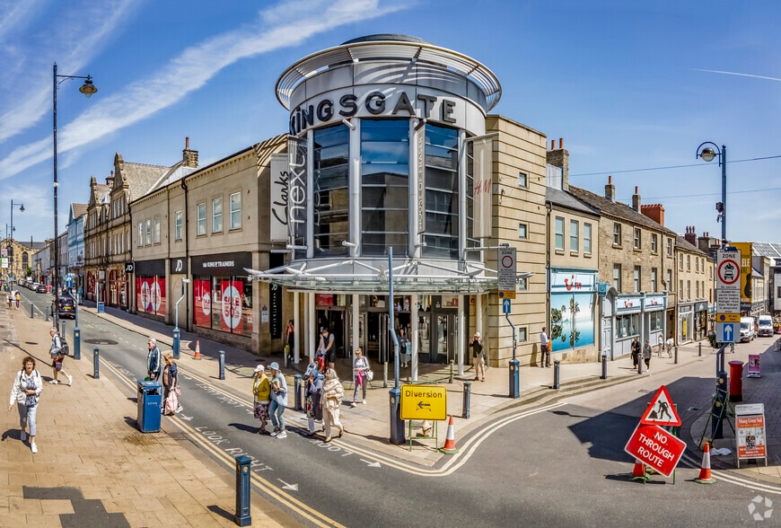 Kingsgate Shopping Centre, Huddersfield for sale - Primary Photo - Image 1 of 6
