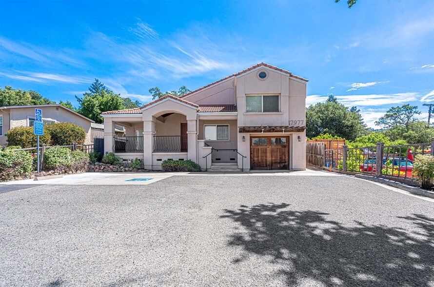 17977 Sonoma Hwy, Sonoma, CA à louer - Photo du bâtiment - Image 1 de 43