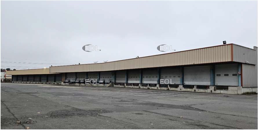 Industrial in Collégien for lease Building Photo- Image 1 of 11