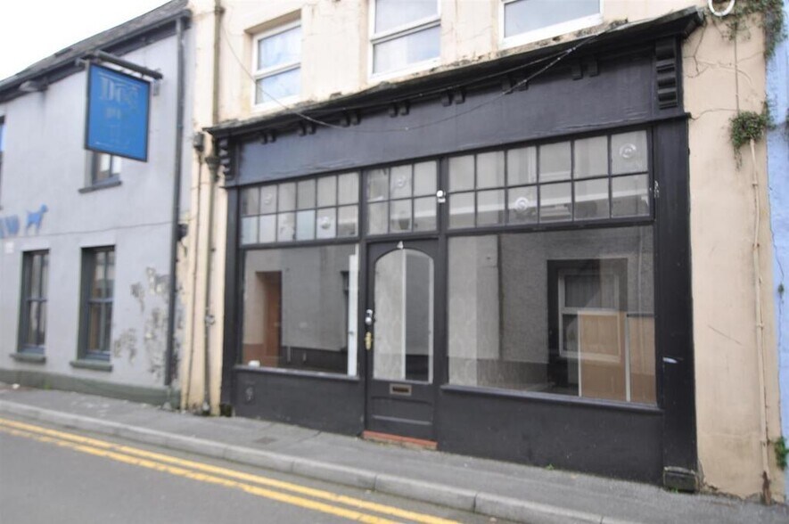 4 Water St, Carmarthen à vendre - Photo du bâtiment - Image 2 de 17