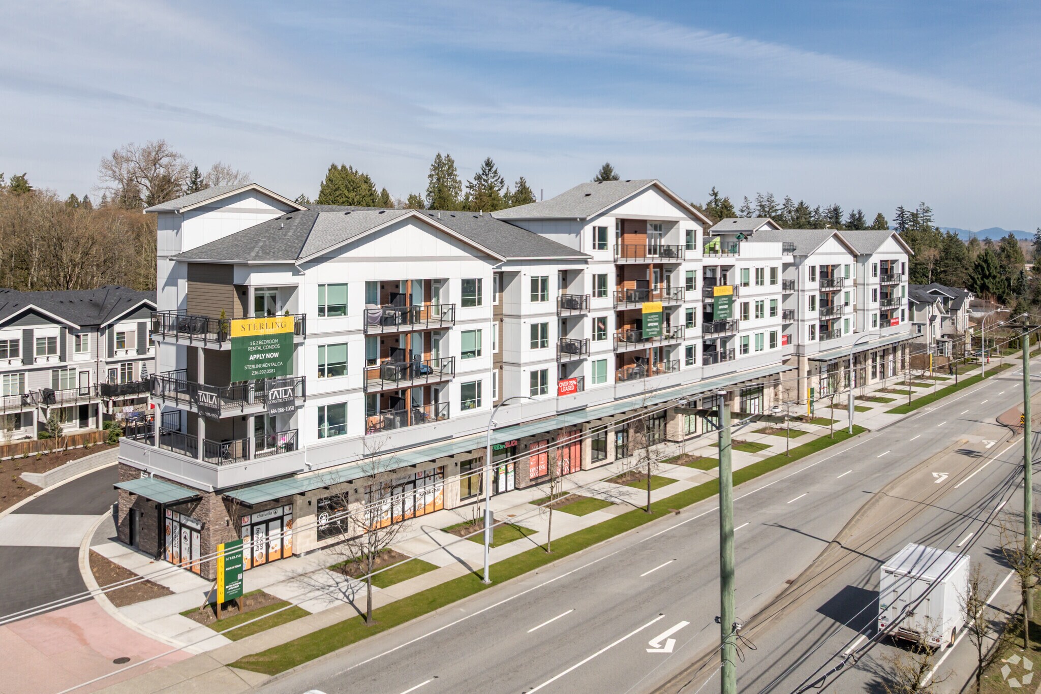 14455 63A Av, Surrey, BC à louer Photo principale- Image 1 de 5