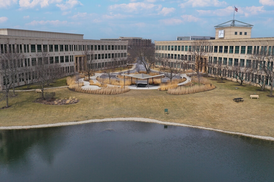 Conway Park Sale portfolio of 2 properties for sale on LoopNet.ca - Building Photo - Image 1 of 11