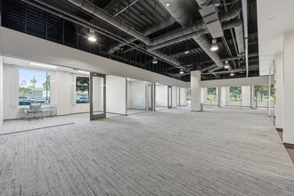 9276 Scranton Rd, San Diego, CA for lease Interior Photo- Image 2 of 6