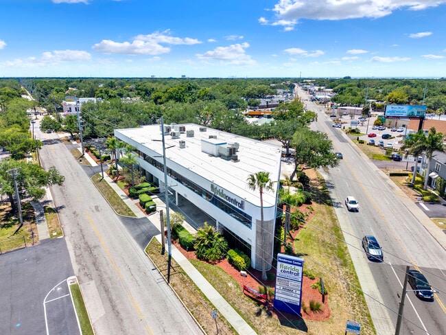 Plus de détails pour 3902 Henderson Blvd, Tampa, FL - Bureau, Bureau/Commerce de détail à louer