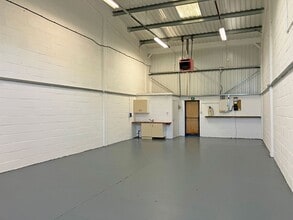 Brambleside, Uckfield for lease Interior Photo- Image 2 of 3