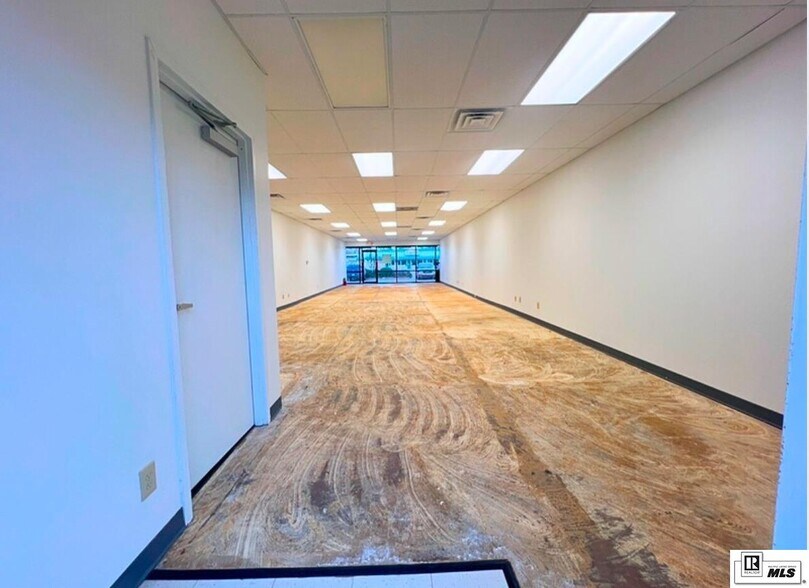 2880 Louisville Ave, Monroe, LA à louer - Photo intérieure - Image 2 de 11