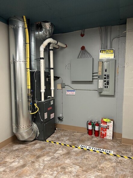 31 NE 3rd St, Gresham, OR for sale - Building Photo - Image 2 of 10