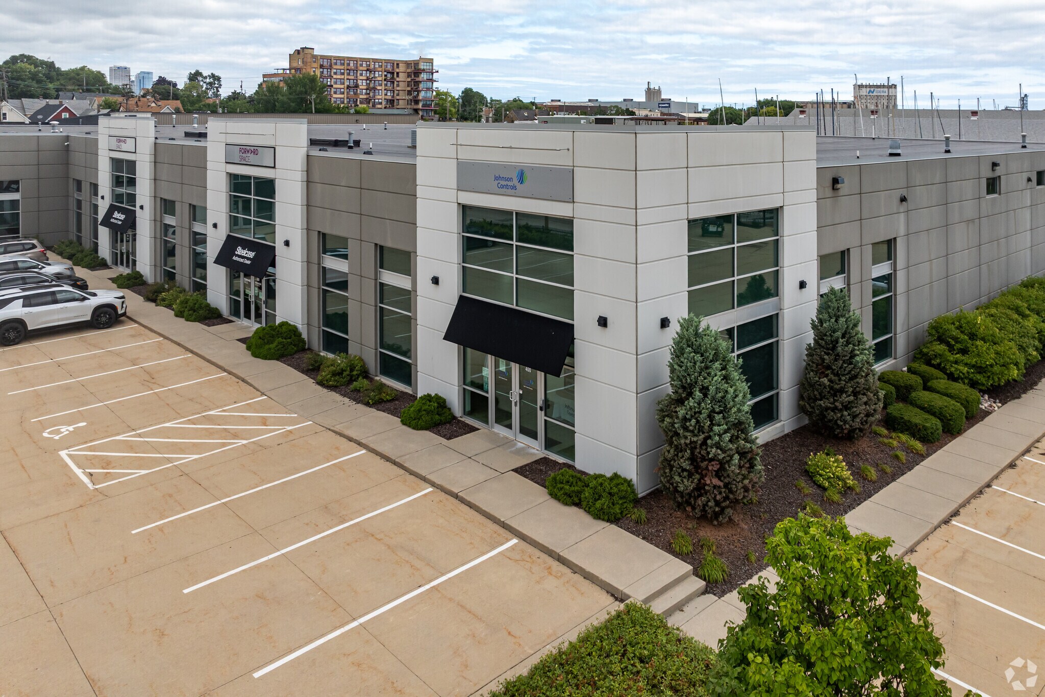 1966 S 4th St, Milwaukee, WI à vendre Photo principale- Image 1 de 6