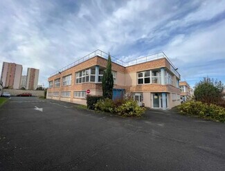 Plus de détails pour Bureau, Local d'activités à louer