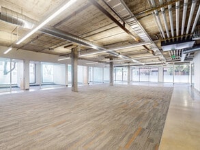 560 Davis St, San Francisco, CA for lease Interior Photo- Image 2 of 4