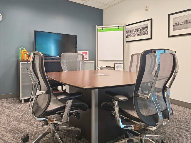 Plus de détails pour 1915 NE Stucki Ave, Beaverton, OR - Coworking à louer