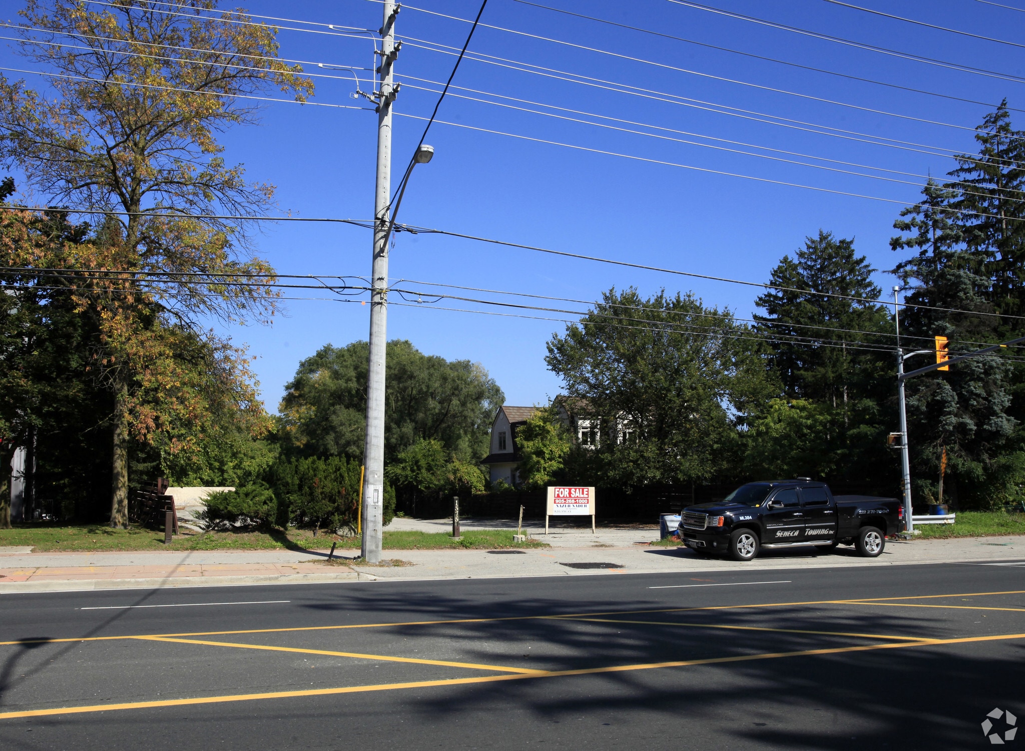 1575 Hurontario St, Mississauga, ON à vendre Photo principale- Image 1 de 3