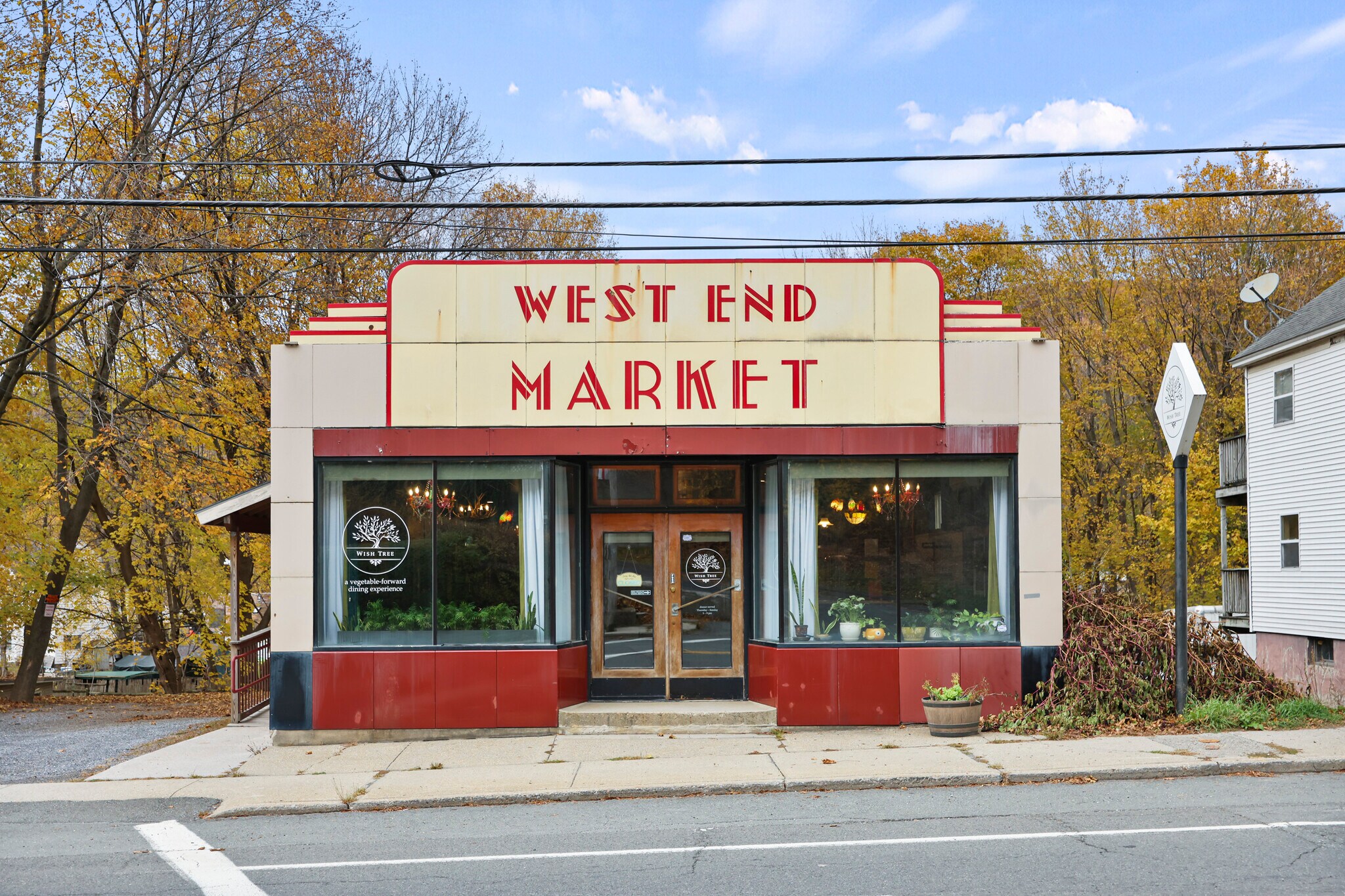 437 W Main St, North Adams, MA à vendre Photo du bâtiment- Image 1 de 20