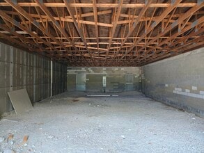 860 Six Flags Rd, Austell, GA for lease Interior Photo- Image 2 of 2