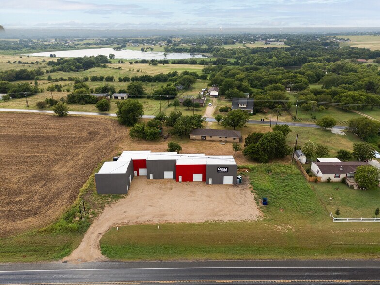 6854 Old Lorena Rd, Lorena, TX for lease - Building Photo - Image 1 of 31
