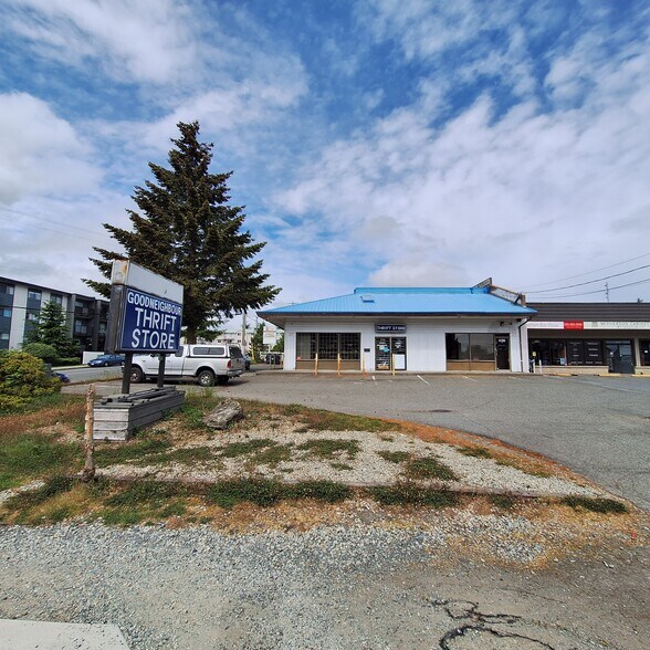 4196 Departure Bay Rd, Nanaimo, BC à vendre - Photo principale - Image 1 de 1