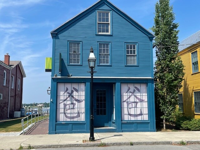 205 Thames St, Bristol, RI à louer - Photo du bâtiment - Image 2 de 21