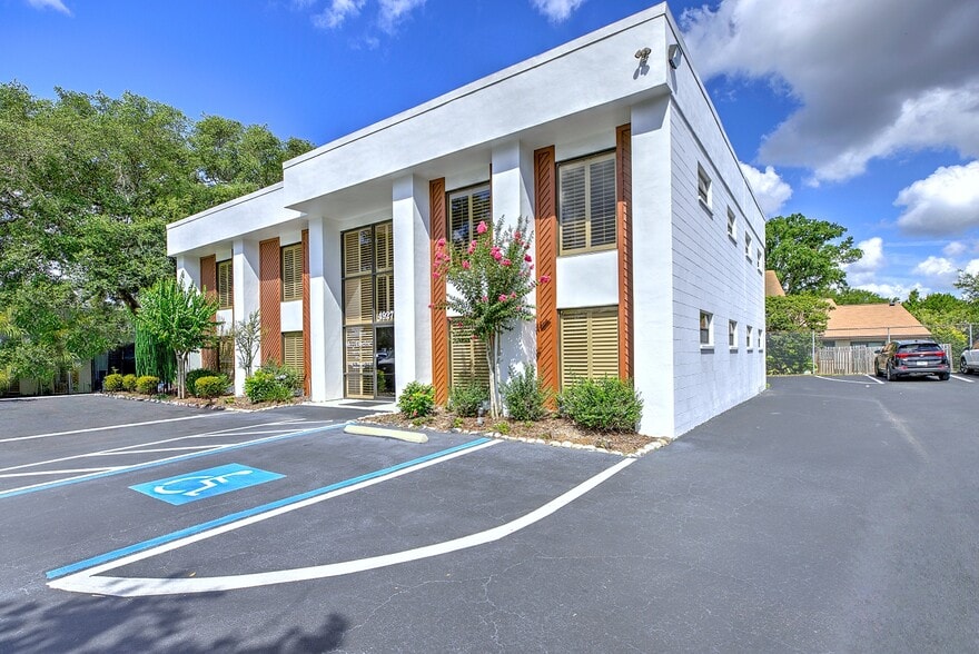 4927 Southfork Dr, Lakeland, FL for sale - Building Photo - Image 2 of 32
