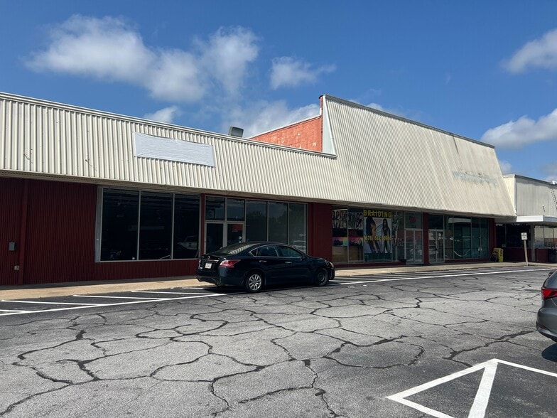 17 Smith St, Fairburn, GA à louer - Photo du bâtiment - Image 2 de 5