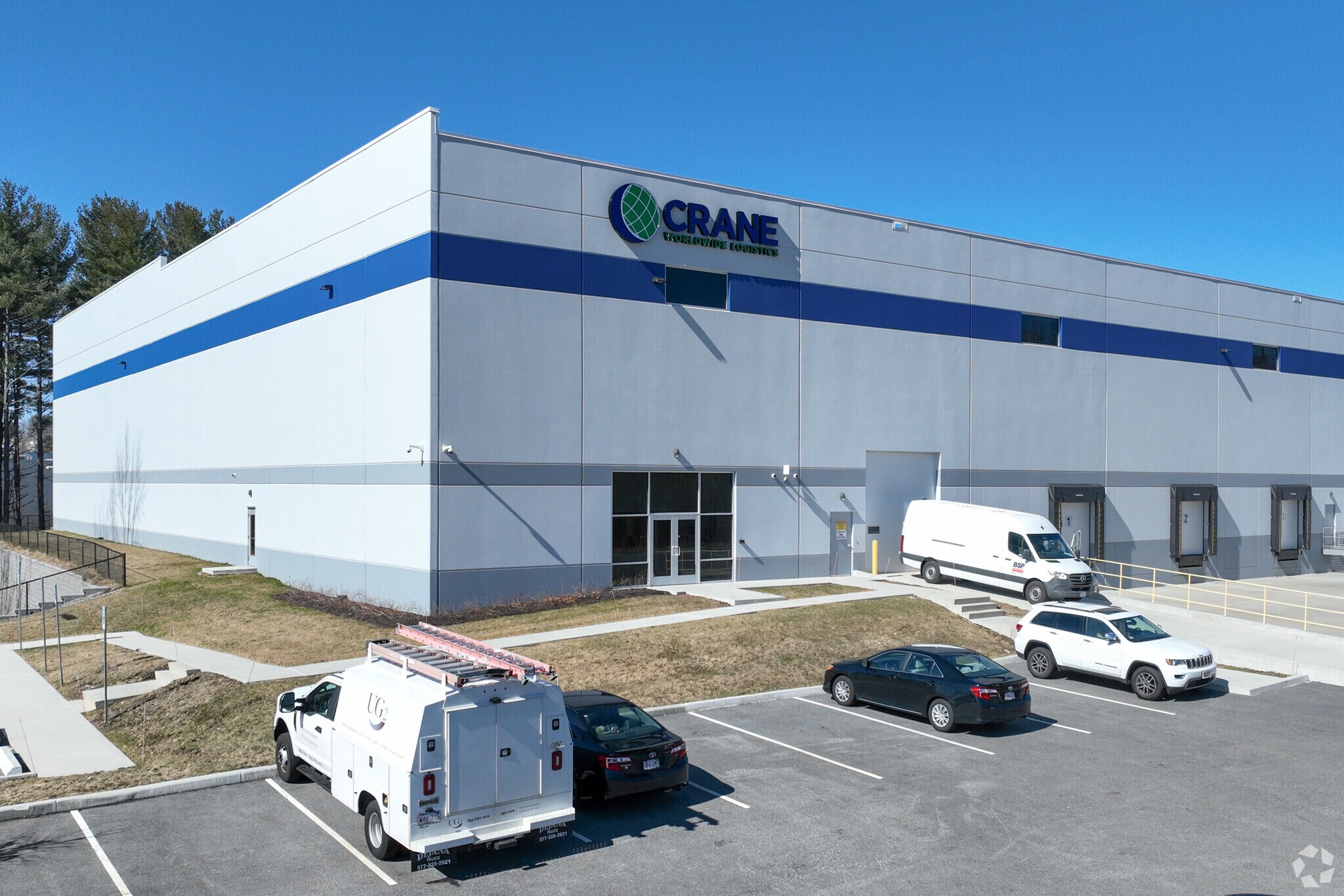 64 Research Dr, Haverhill, MA à louer Photo principale- Image 1 de 2