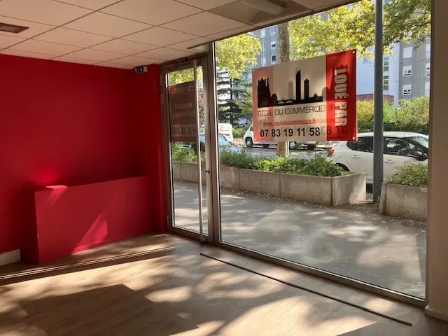 Commerce de détail dans Lyon à louer - Photo intérieure - Image 2 de 20