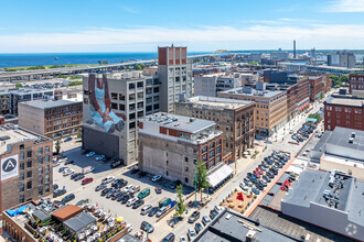 322 N Broadway, Milwaukee, WI - Aérien  Vue de la carte